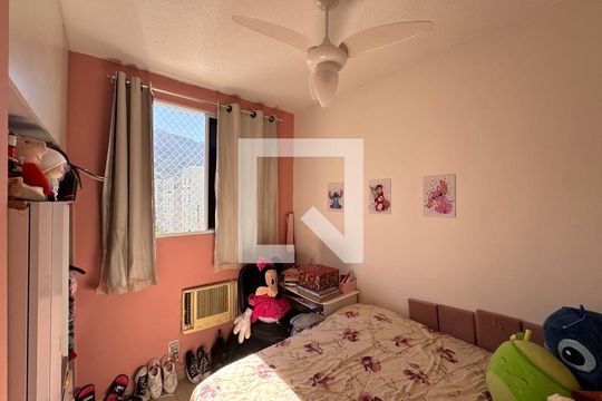 Quarto 2 de apartamento à venda com 3 quartos, 55m² em Vargem Pequena, Rio de Janeiro