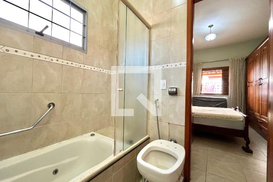 Banheiro da Suíte de casa à venda com 3 quartos, 275m² em Vila da Saúde, São Paulo