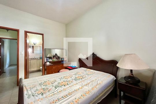 Suite de casa à venda com 3 quartos, 275m² em Vila da Saúde, São Paulo