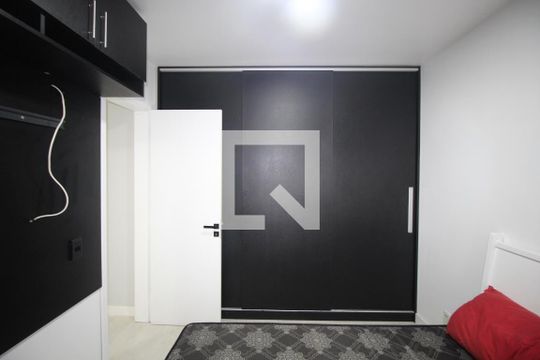 Quarto 1 de apartamento para alugar com 2 quartos, 60m² em Protásio Alves, Porto Alegre