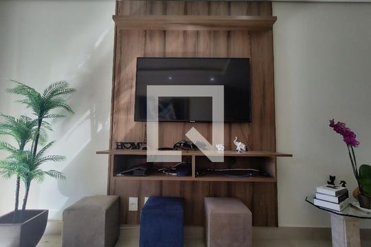 Sala de apartamento para alugar com 3 quartos, 86m² em Vila Industrial, Campinas