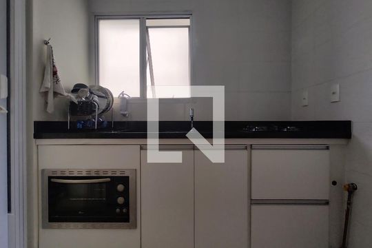 Cozinha de apartamento para alugar com 3 quartos, 86m² em Vila Industrial, Campinas