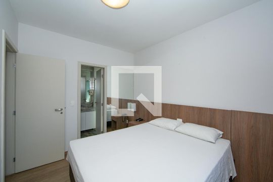 QUARTO de apartamento para alugar com 1 quarto, 38m² em Barro Preto, Belo Horizonte