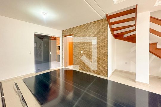 Sala/Cozinha de casa para alugar com 2 quartos, 80m² em Ingleses Norte, Florianópolis