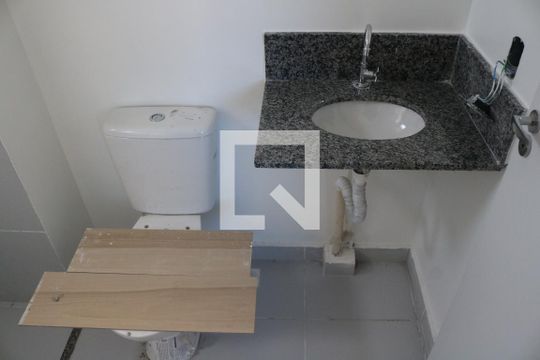 Banheiro de kitnet/studio à venda com 1 quarto, 25m² em Barra Funda, São Paulo
