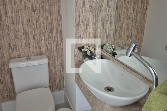 Banheiro de apartamento à venda com 1 quarto, 87m² em Jardim Leonor, São Paulo