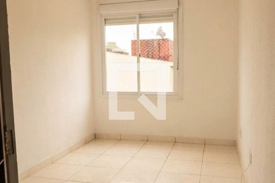Quarto 2 de apartamento para alugar com 2 quartos, 60m² em Cavalhada, Porto Alegre