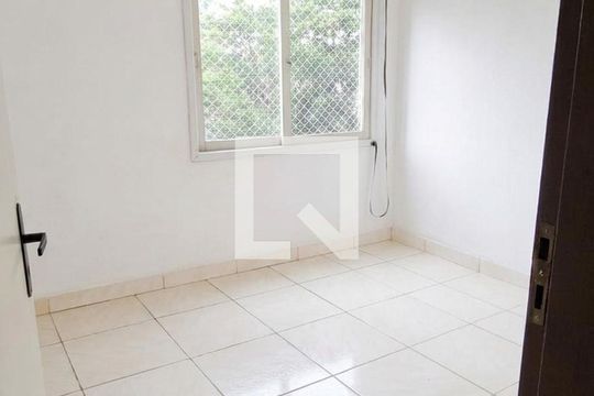 Quarto 1 de apartamento para alugar com 2 quartos, 60m² em Cavalhada, Porto Alegre