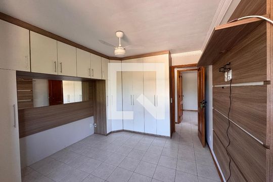 Suíte de apartamento para alugar com 2 quartos, 115m² em Recreio dos Bandeirantes, Rio de Janeiro