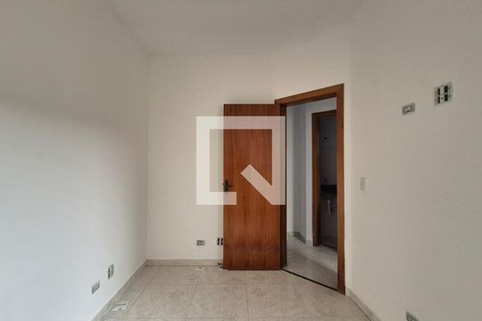 Quarto de apartamento para alugar com 2 quartos, 90m² em Jardim Guarará, Santo André