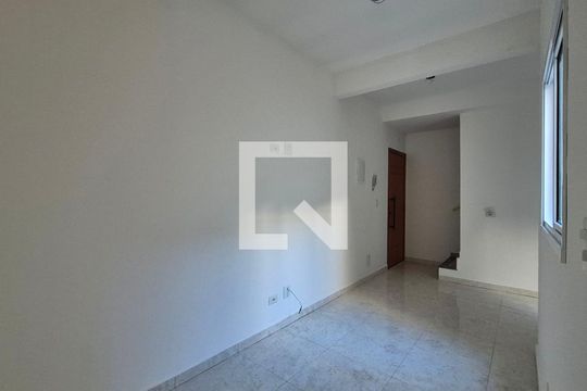 Sala de apartamento para alugar com 2 quartos, 90m² em Jardim Guarará, Santo André