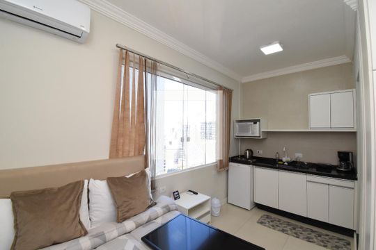 Studio de kitnet/studio para alugar com 1 quarto, 22m² em Centro, Curitiba