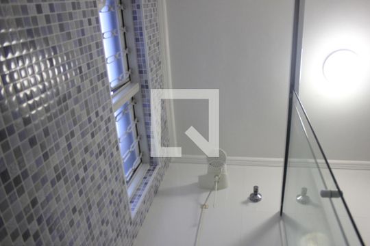 Banheiro 1 de casa à venda com 3 quartos, 223m² em Vila Adelaide Perella, Guarulhos