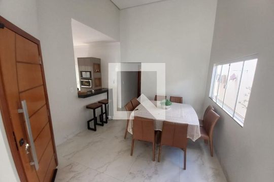 Sala de Jantar  de casa para alugar com 3 quartos, 180m² em Santa Rosa, Uberlândia