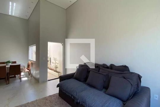 Sala de casa para alugar com 3 quartos, 180m² em Santa Rosa, Uberlândia