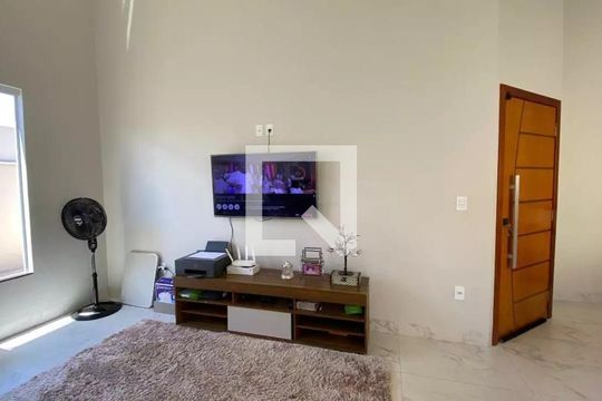Sala de casa para alugar com 3 quartos, 180m² em Santa Rosa, Uberlândia