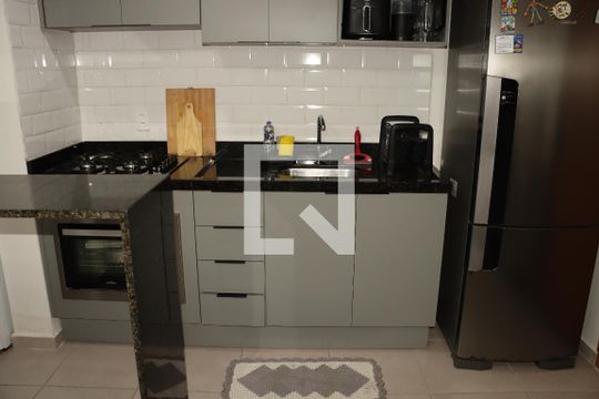 Apartamento à venda com 2 quartos, 35m² em Vila Antonieta, São Paulo