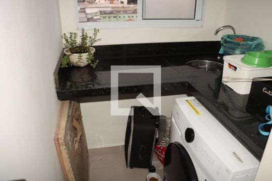 Apartamento à venda com 2 quartos, 35m² em Vila Antonieta, São Paulo