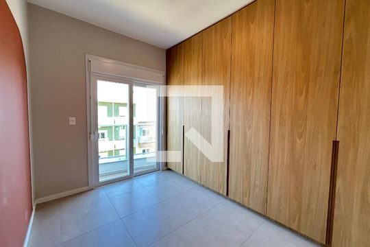 Quarto 2 de apartamento para alugar com 3 quartos, 169m² em Campeche, Florianópolis