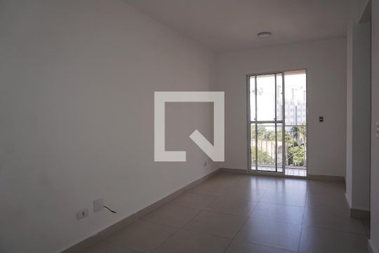Apartamento para alugar com 2 quartos, 55m² em Jardim Elizabete, Embu das Artes