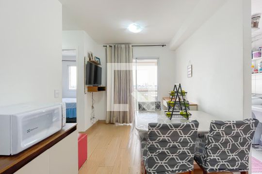 Sala de apartamento à venda com 2 quartos, 41m² em Aliança, Osasco