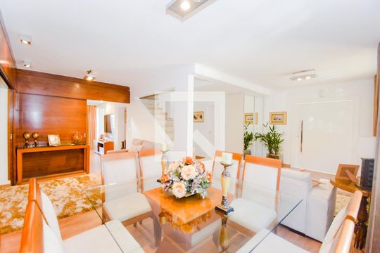 Sala de casa de condomínio à venda com 4 quartos, 400m² em Ponte Grande, Guarulhos