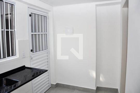Apartamento para alugar com 1 quarto, 25m² em Vila Zat, São Paulo