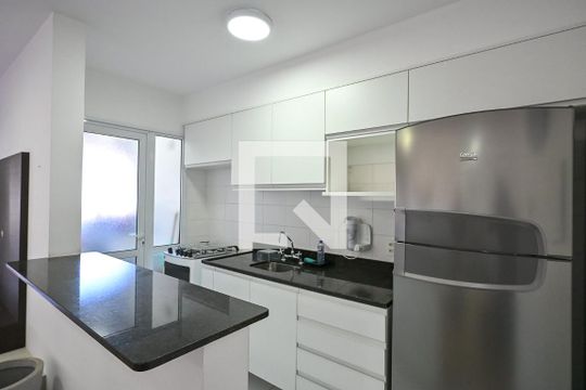Cozinha de apartamento para alugar com 2 quartos, 65m² em Morumbi, São Paulo