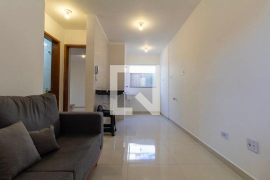 Sala, Cozinha e Área de Serviço de apartamento para alugar com 2 quartos, 42m² em Vila Euthalia, São Paulo