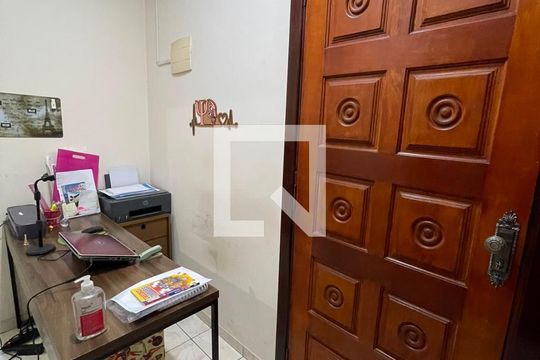 Sala de casa à venda com 5 quartos, 109m² em Grajaú, São Paulo