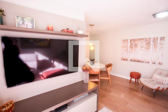 Sala de apartamento à venda com 2 quartos, 60m² em Pechincha, Rio de Janeiro