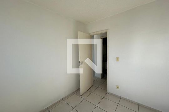 Quarto 1 de apartamento para alugar com 2 quartos, 47m² em Honório Gurgel, Rio de Janeiro