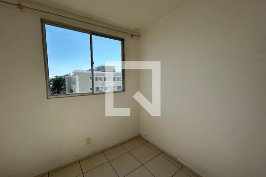 Quarto 1 de apartamento para alugar com 2 quartos, 47m² em Honório Gurgel, Rio de Janeiro