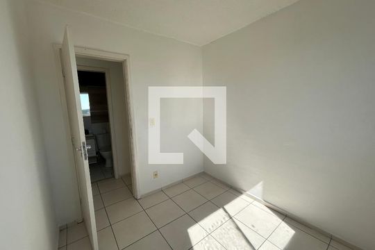 Quarto 1 de apartamento para alugar com 2 quartos, 47m² em Honório Gurgel, Rio de Janeiro