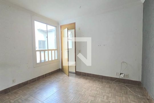Suíte de apartamento para alugar com 2 quartos, 50m² em Bernardo de Souzaa, Vespasiano