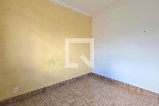 Suíte de apartamento para alugar com 2 quartos, 50m² em Bernardo de Souzaa, Vespasiano
