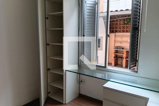 Quarto 2 de apartamento para alugar com 2 quartos, 38m² em Menino Deus, Porto Alegre