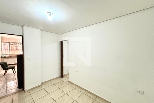Quarto 1 de casa para alugar com 2 quartos, 60m² em Jardim Norma, São Paulo