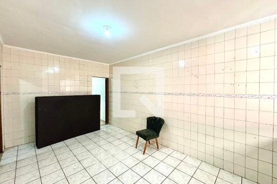 Cozinha  de casa para alugar com 2 quartos, 60m² em Jardim Norma, São Paulo