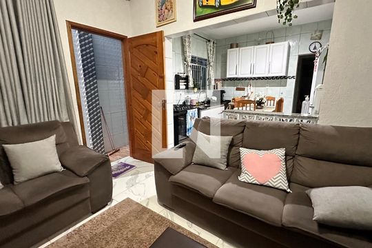 Casa para alugar com 2 quartos, 108m² em Vila Santana, São Paulo