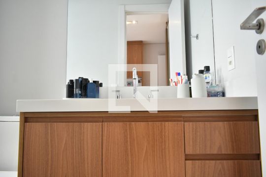 Suíte 1 de apartamento à venda com 3 quartos, 130m² em Mirandópolis, São Paulo