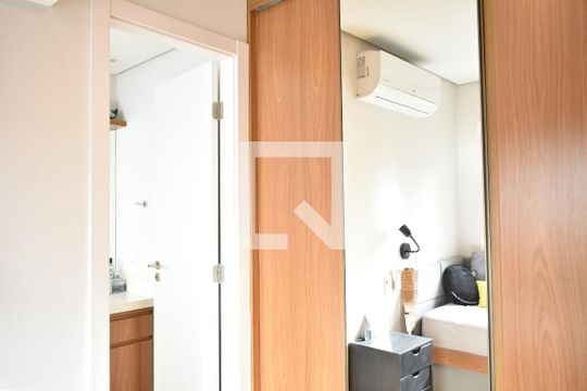 Suíte 1 de apartamento à venda com 3 quartos, 130m² em Mirandópolis, São Paulo