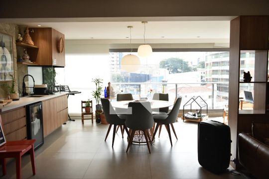 Sala de apartamento à venda com 3 quartos, 130m² em Mirandópolis, São Paulo