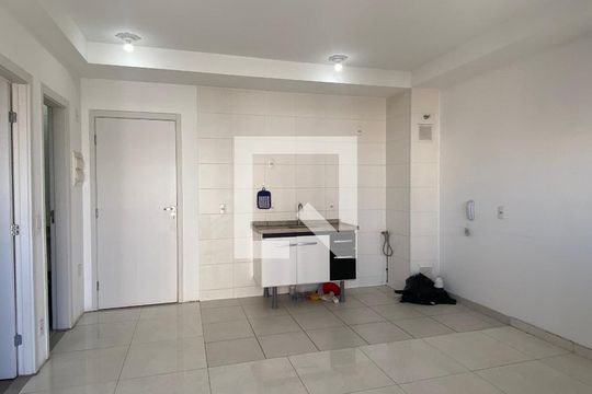 Sala - Cozinha de kitnet/studio para alugar com 1 quarto, 36m² em Presidente Altino, Osasco