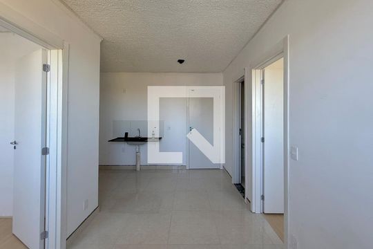 Sala  de apartamento para alugar com 2 quartos, 36m² em Jardim Sao Luis, São Paulo