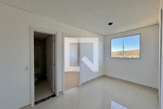 Sala  de apartamento para alugar com 2 quartos, 36m² em Jardim Sao Luis, São Paulo