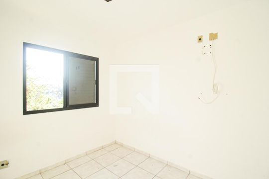 Quarto 1 de apartamento para alugar com 2 quartos, 46m² em Conjunto Residencial Vista Verde, São Paulo