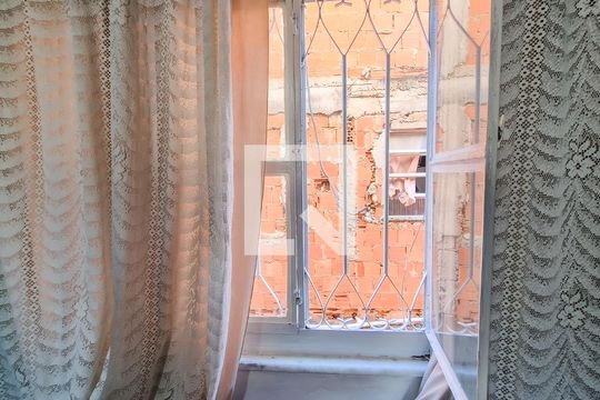 Sala de casa à venda com 2 quartos, 60m² em Irajá, Rio de Janeiro