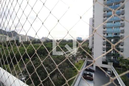 Sala - Vista de apartamento para alugar com 2 quartos, 80m² em Barra Olímpica, Rio de Janeiro