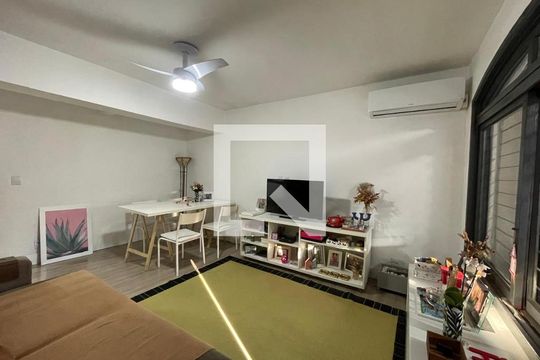 Casa para alugar com 3 quartos, 120m² em Jardim Mauá, Novo Hamburgo